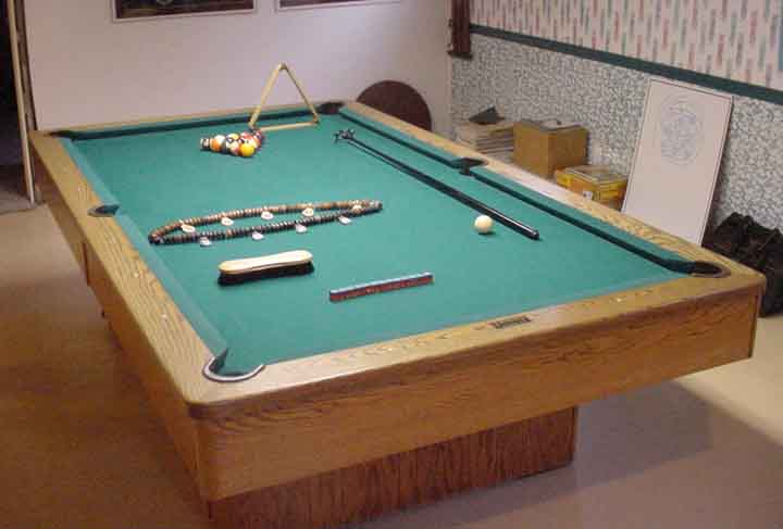 Full sized Olhausen pool table in Galt